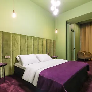 Hotel Freeze